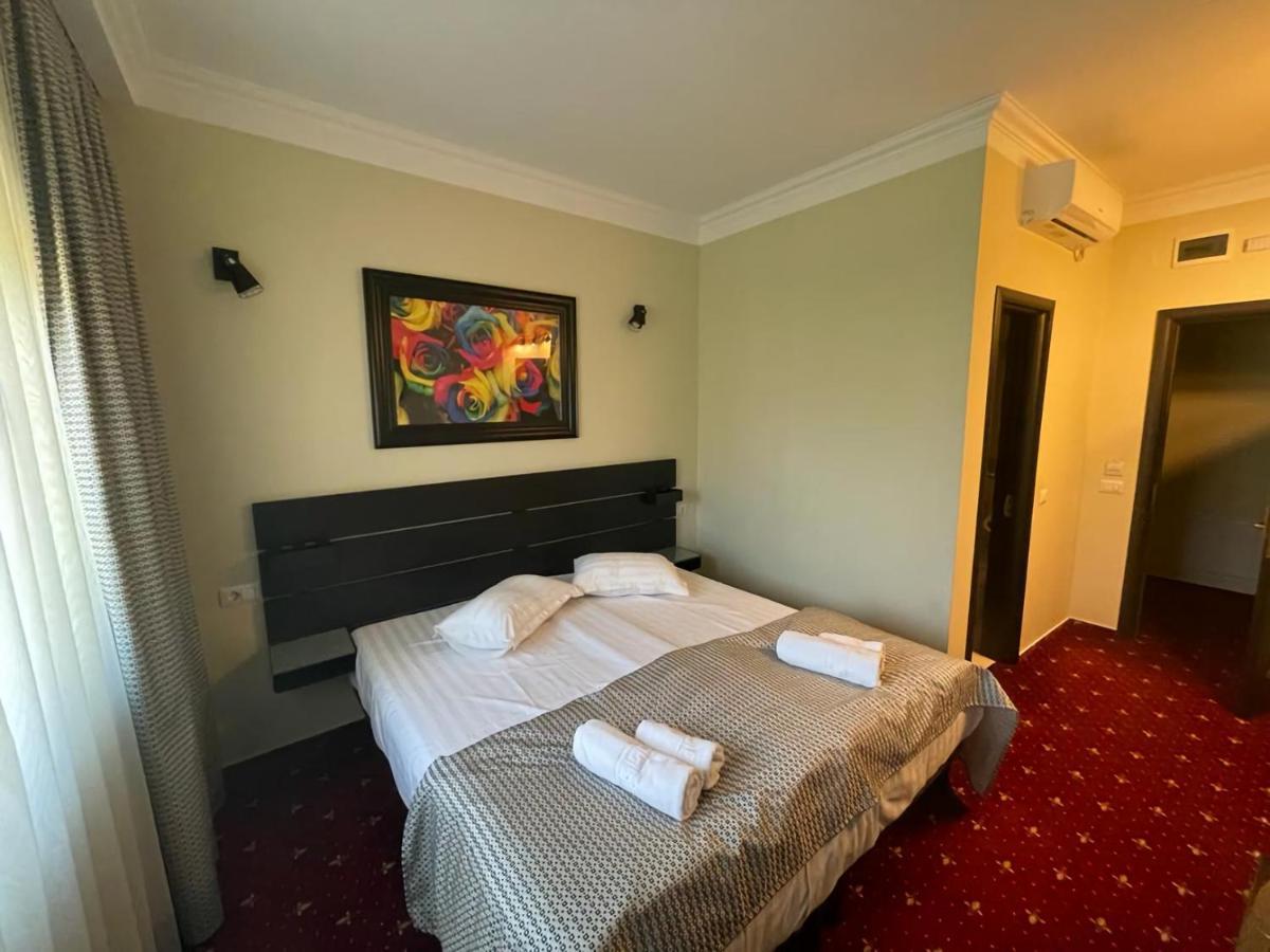 Casa Bucovineana Hotel Szucsáva Kültér fotó