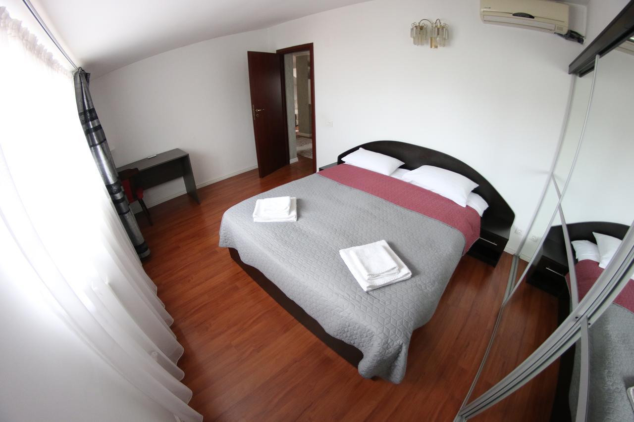 Casa Bucovineana Hotel Szucsáva Kültér fotó