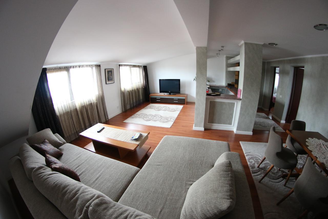 Casa Bucovineana Hotel Szucsáva Kültér fotó