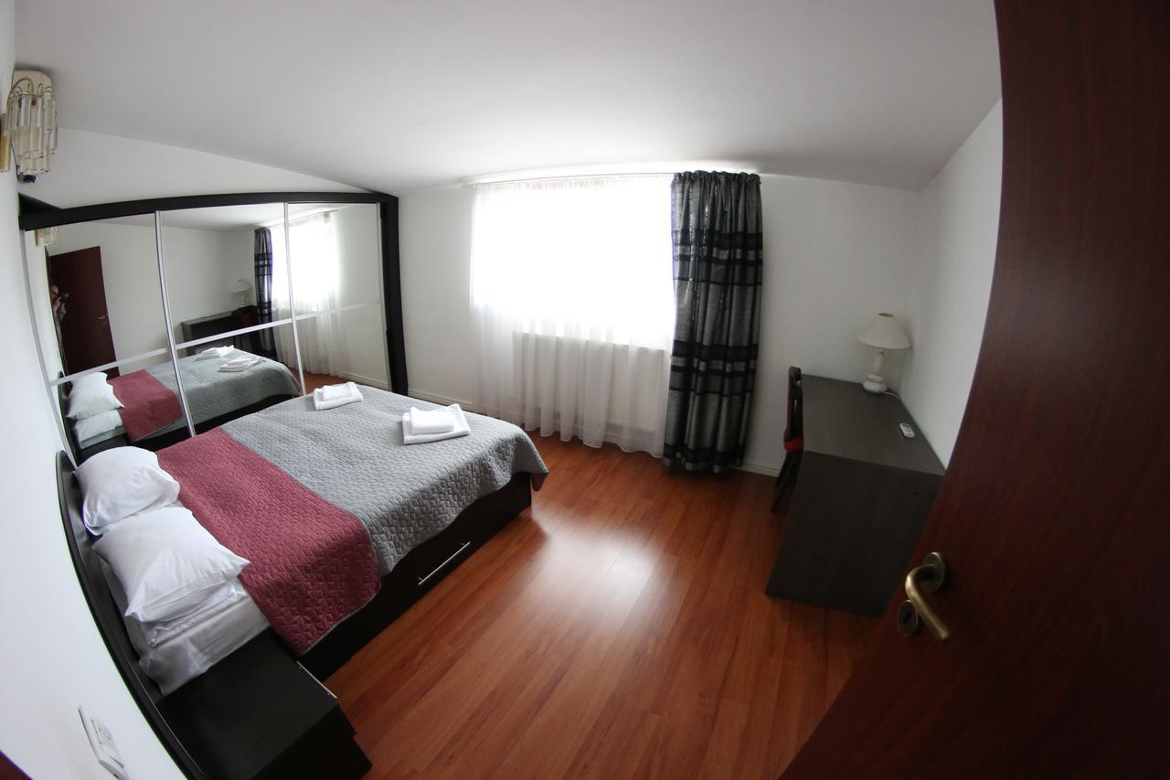 Casa Bucovineana Hotel Szucsáva Kültér fotó