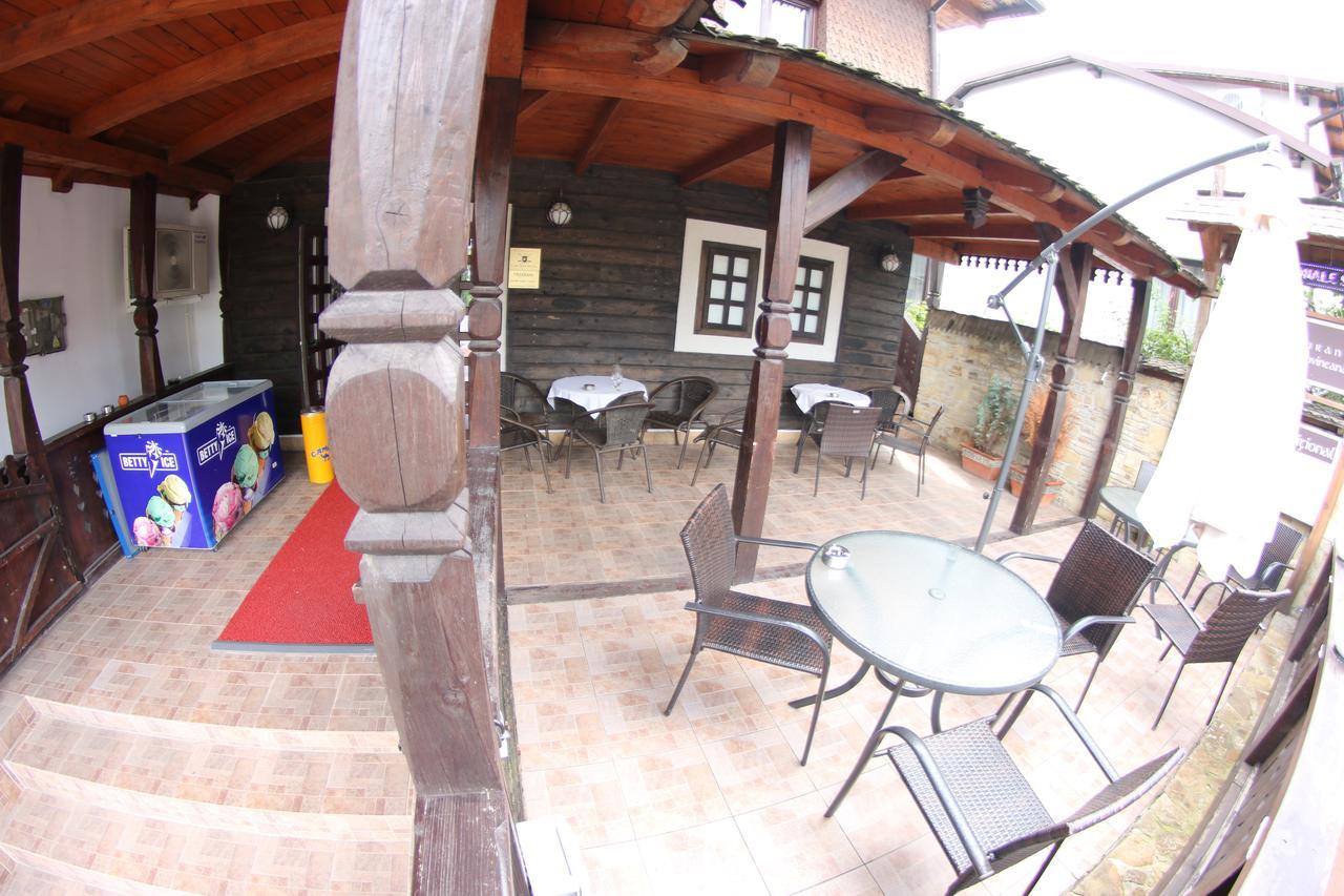 Casa Bucovineana Hotel Szucsáva Kültér fotó