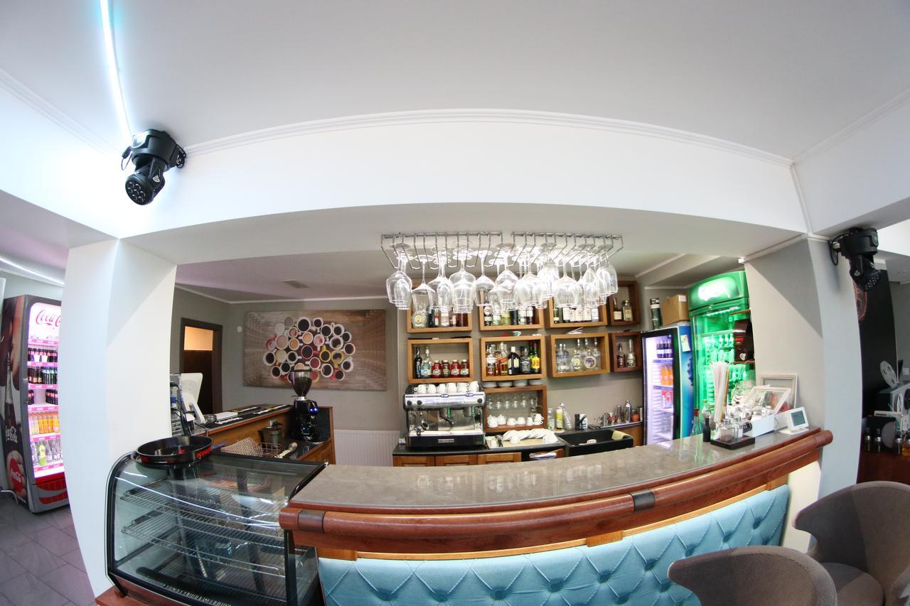 Casa Bucovineana Hotel Szucsáva Kültér fotó