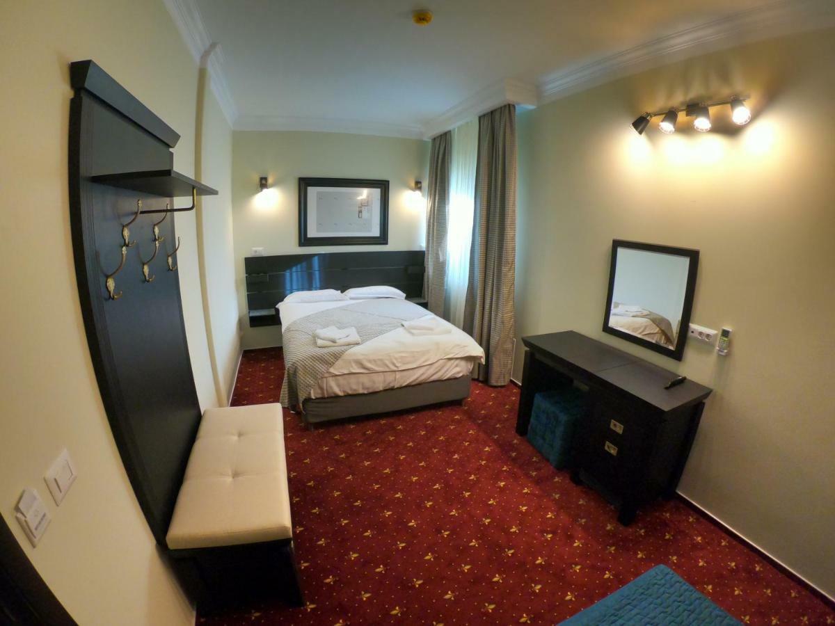 Casa Bucovineana Hotel Szucsáva Kültér fotó