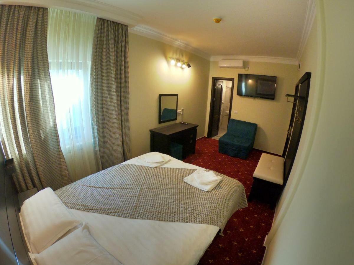 Casa Bucovineana Hotel Szucsáva Kültér fotó