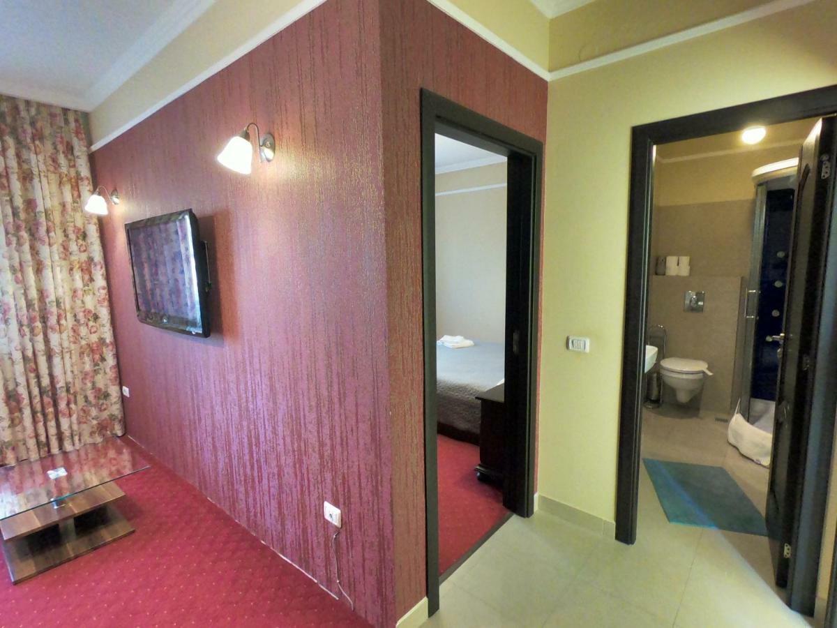 Casa Bucovineana Hotel Szucsáva Kültér fotó